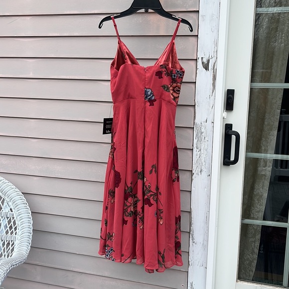 Midi dress muted coral color with flower accents. Size Small. - Picture 3 of 6